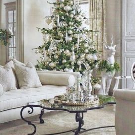 Vianočný stromček v bielej farbe