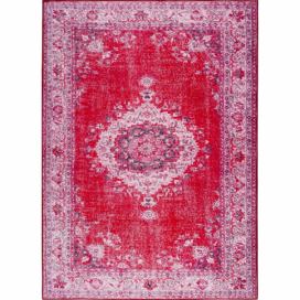 Červený koberec Universal Persia Red Bright, 140 x 200 cm Bonami.sk