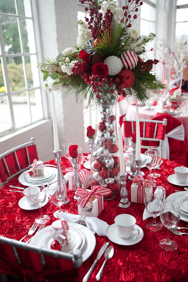 červenobiela vianočné dekorácie pre sviatočný stôl - 