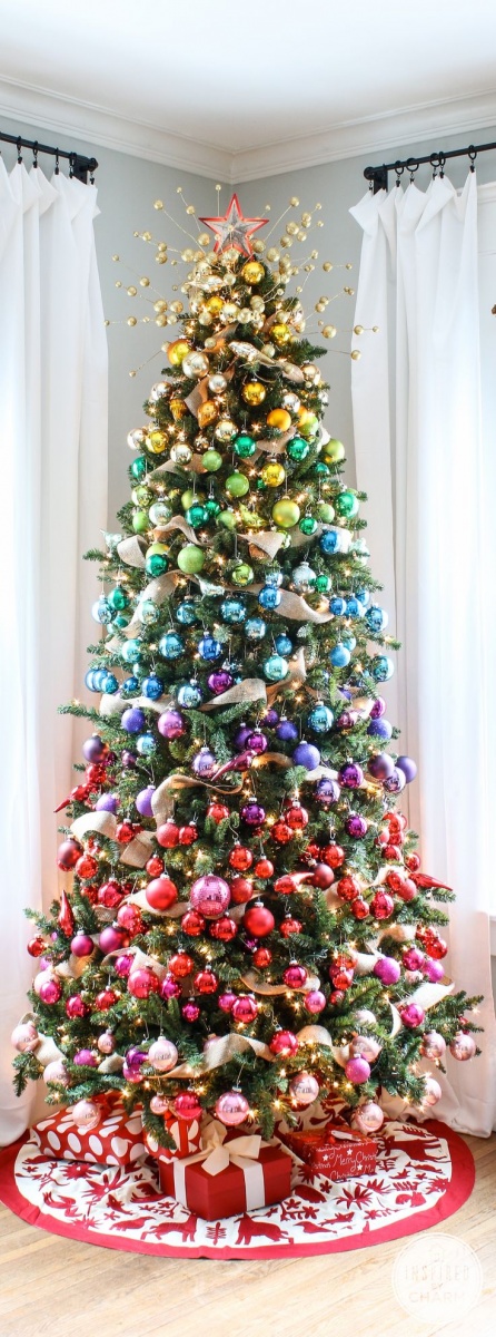 Vianočný stromček mnohých farieb - 
