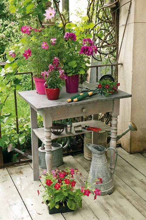 Terasa - stolček na kvety - 