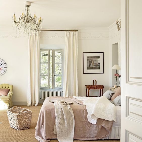 Spálňa Provence s oknom - 