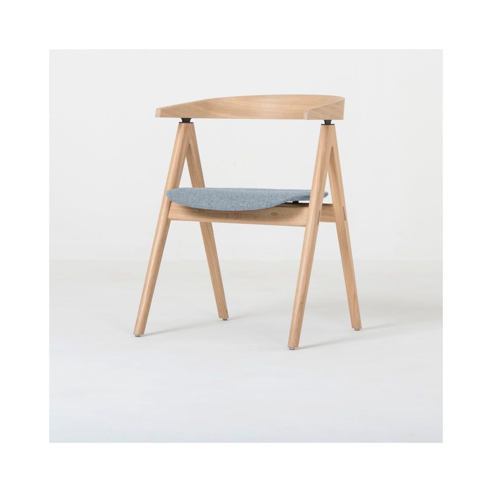 Jedálenská stolička z masívneho dubového dreva s modrosivým sedadlom Gazzda Ava - Bonami.sk