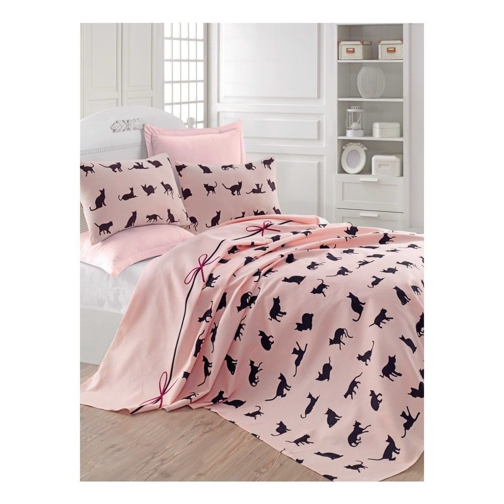 Ružová prikrývka cez posteľ Eponj Home Cats, 160 x 230 cm - Bonami.sk